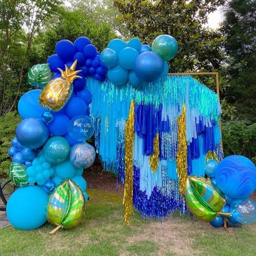 PartyWoo Blue Crepe Paper Streamers 6 Rolls 492ft Pack