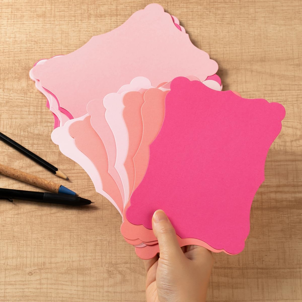 50 Pack Blank Kraft Cards 5x7in for DIY Invitations and Greeting Cards