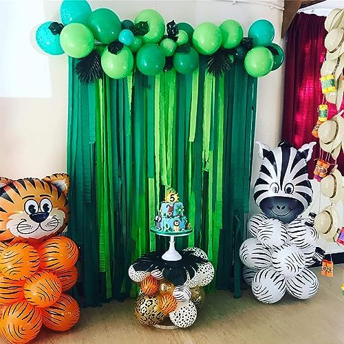 PartyWoo Green Crepe Paper Streamers 6 Rolls 492 Ft Pack