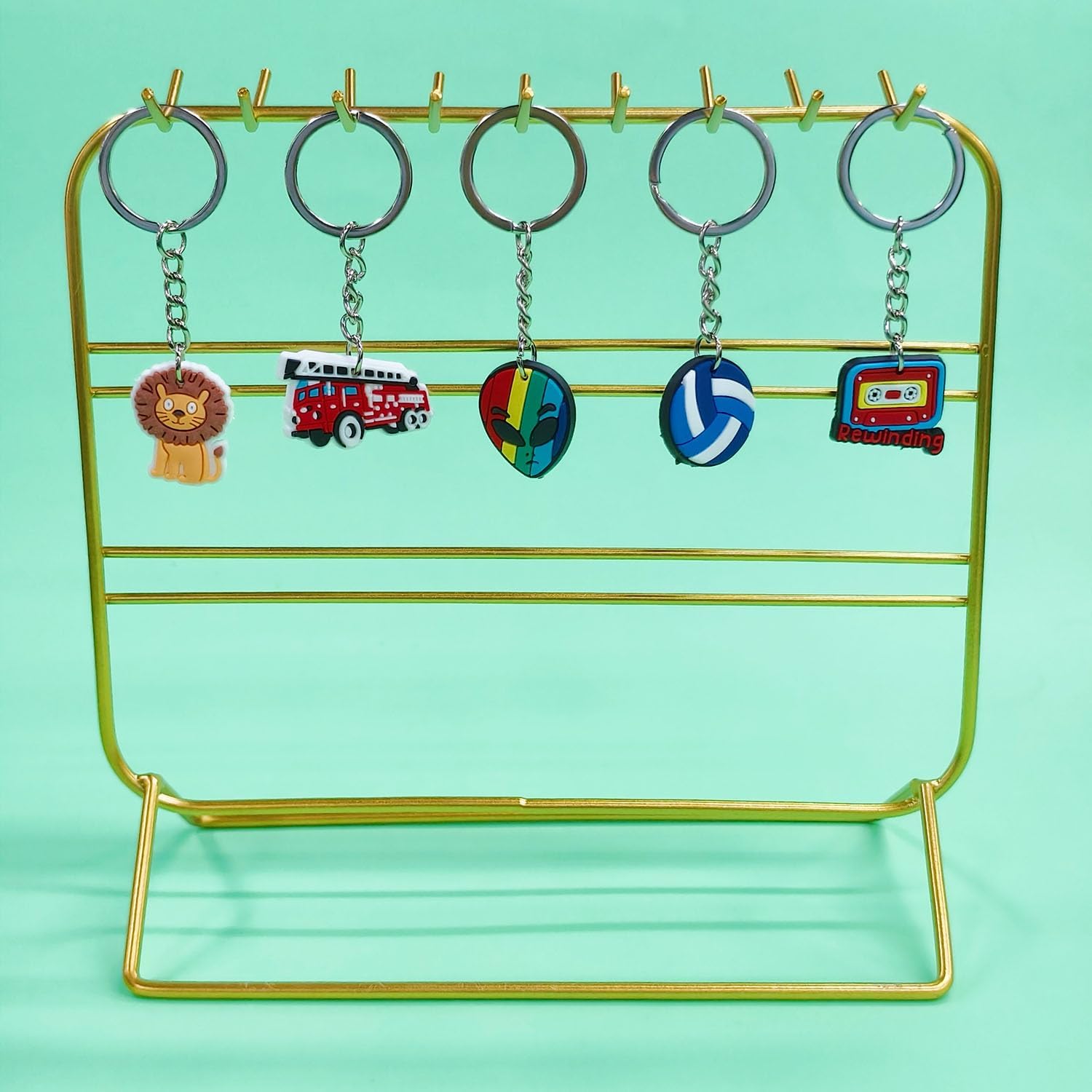 Gibleitz 30 50 100 200pcs Mixed Keychains Classroom Rewards Keyrings