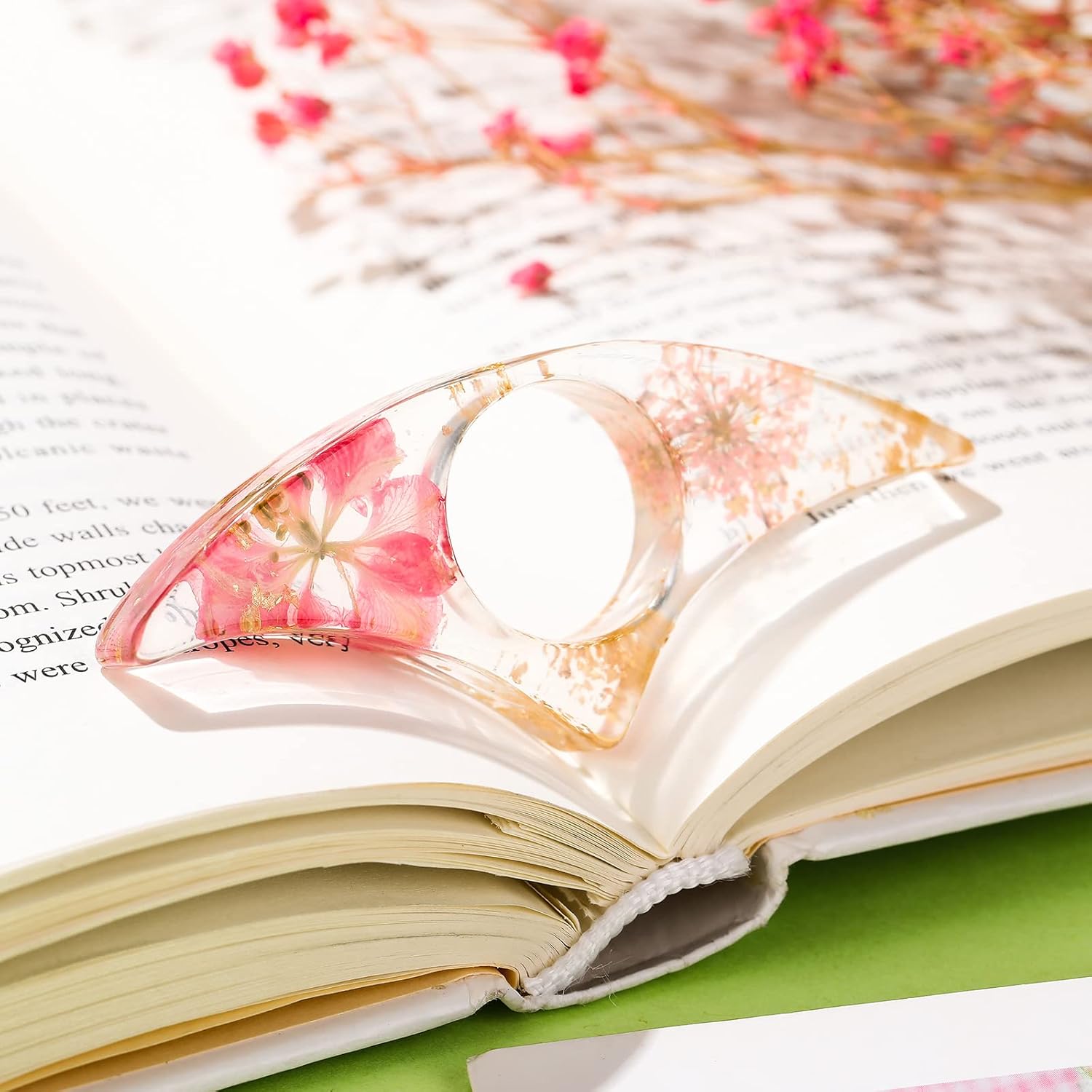 4 Dried Flower Resin Book Page Holders with Arch Design