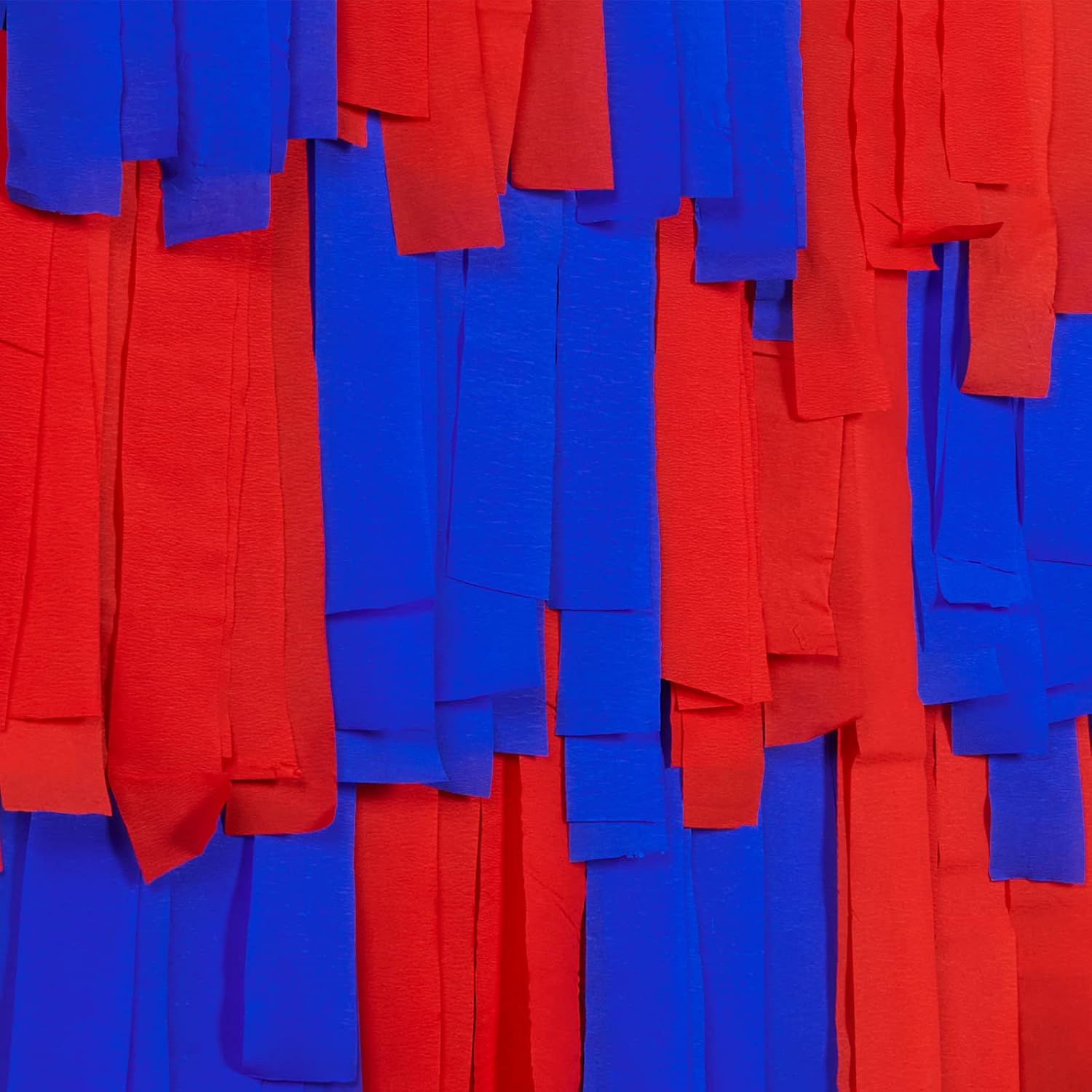 PartyWoo Crepe Paper Streamers 4 Rolls Red and Blue