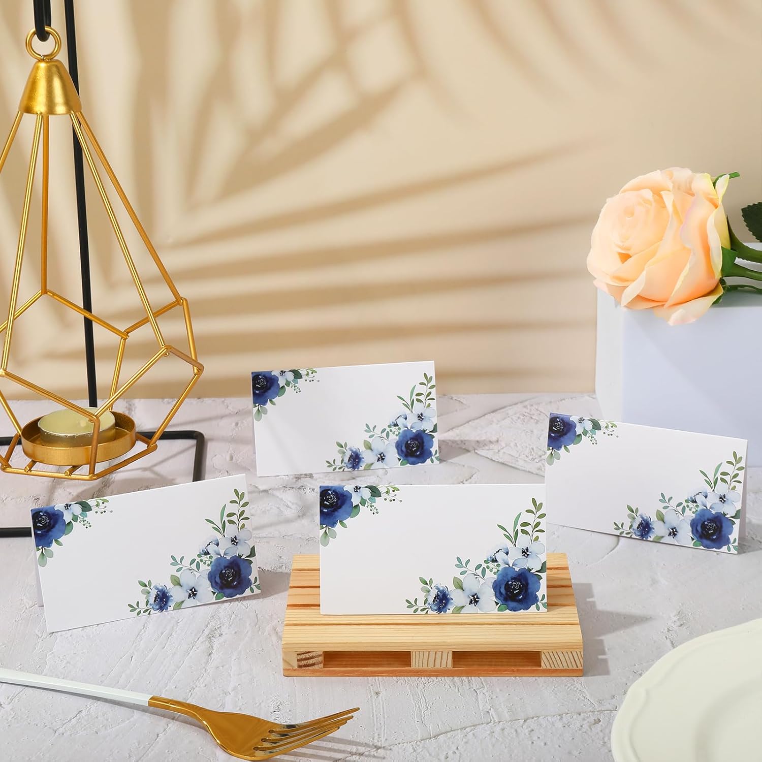 Whaline 100 Pcs Floral Place Cards White Blue Tented