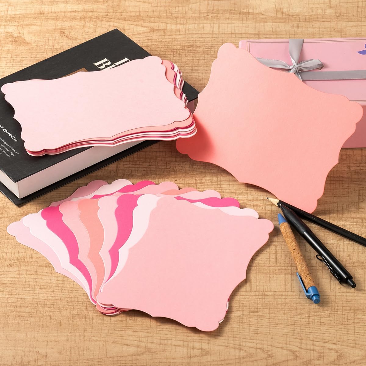 50 Pack Blank Kraft Cards 5x7in for DIY Invitations and Greeting Cards