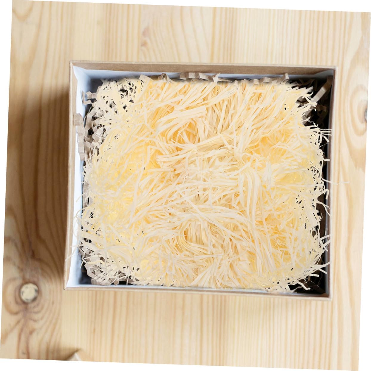 Beavorty 2Bags Crinkle Cut Shredded Paper Basket Filler