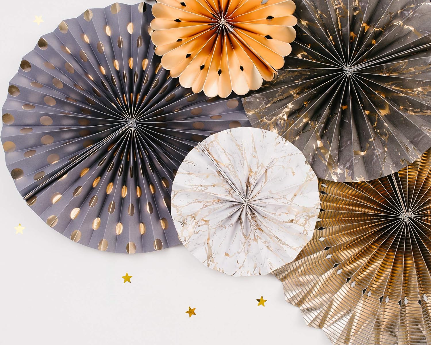 PapaKit Origami Wall Decor Set 8 Round Paper Fans